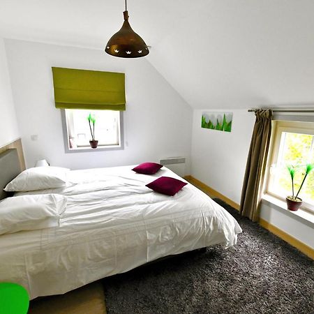 Bed and Breakfast Qui Dort D'Isnes Exterior foto